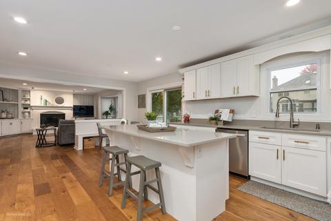 1681 Ithaca Dr, Naperville, IL 60565 photo 9
