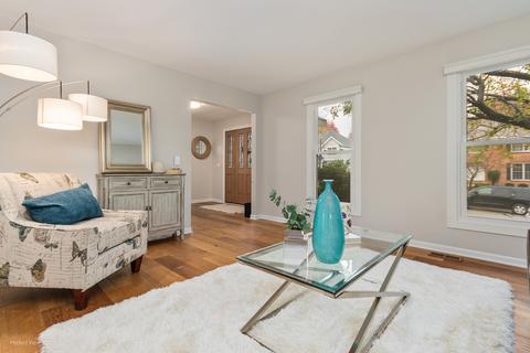 1681 Ithaca Dr, Naperville, IL 60565 photo 5