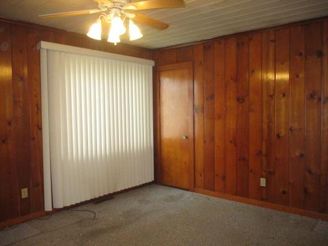 14 Mckinley Ave, Steger, IL 60475 photo 6