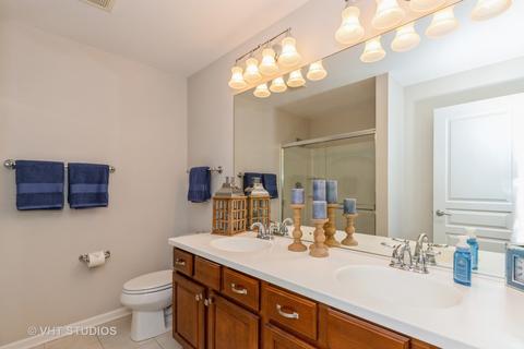 3602 Neubauer Cir, Lindenhurst, IL 60046 photo 8