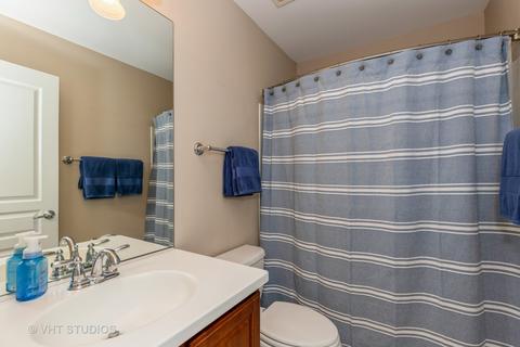 3602 Neubauer Cir, Lindenhurst, IL 60046 photo 10