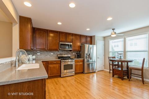 3602 Neubauer Cir, Lindenhurst, IL 60046 photo 4
