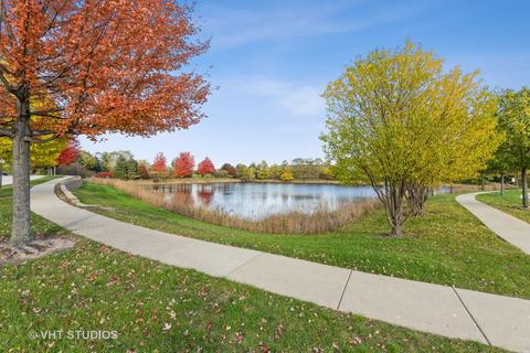 3602 Neubauer Cir, Lindenhurst, IL 60046 photo 14