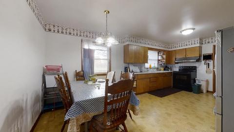 605 Broadmeadow Rd, Rantoul, IL 61866 photo 8