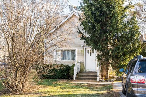 7627 Arlene Ave, Willowbrook, IL 60527 photo 1