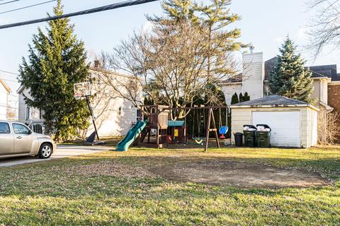 7627 Arlene Ave, Willowbrook, IL 60527 photo 2