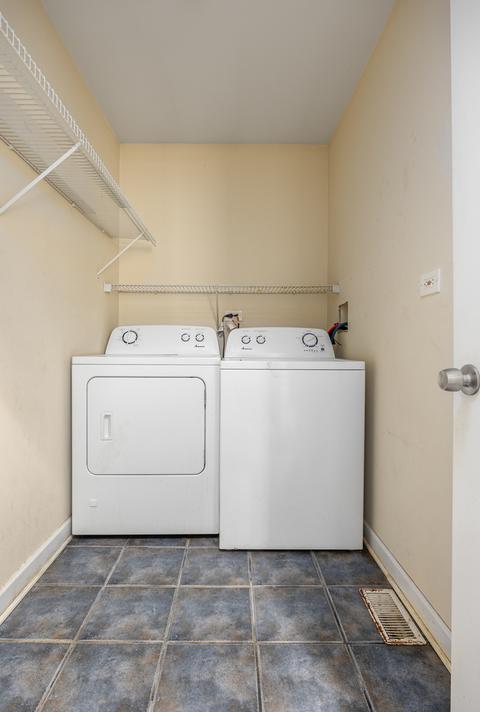 10401 Wilmette Ave, Algonquin, IL 60102 photo 17
