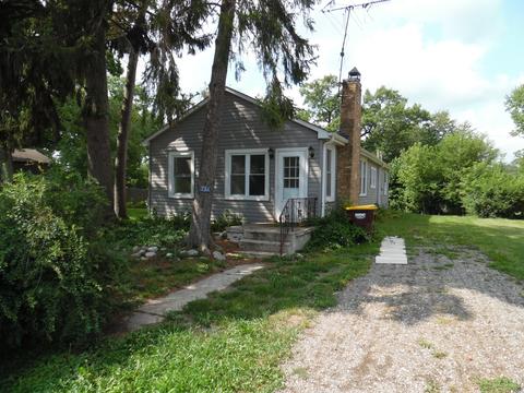 716 Peter St, Mchenry, IL 60050 photo 1