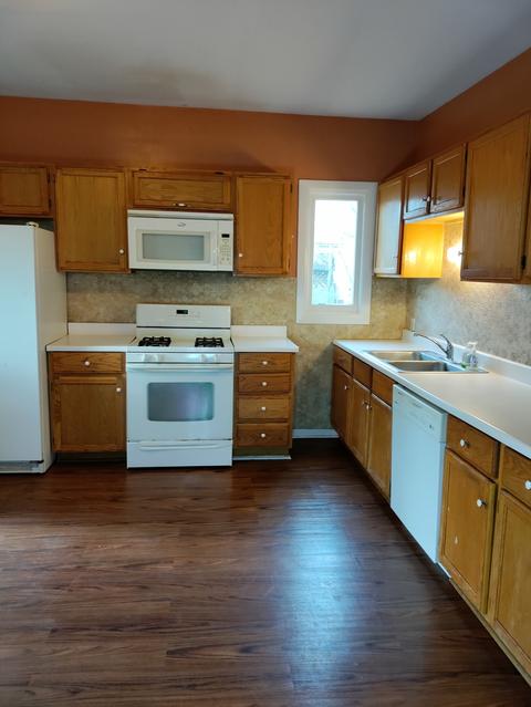 456 Harrison St, Elgin, IL 60120 photo 5