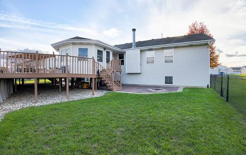 527 Autumnwolf Dr, Davis Junction, IL 61020 photo 20