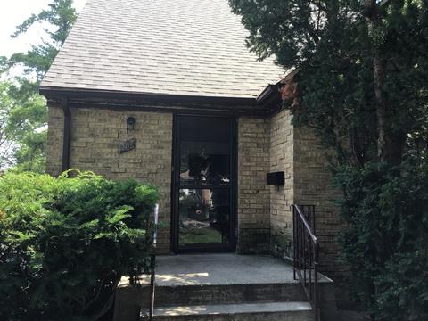 107 Mallery Ave, Elgin, IL 60123 photo 2