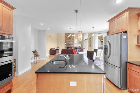 1041 S Chatham Ave, Addison, IL 60101 photo 13