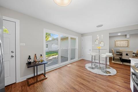 545 Olive St, Hoffman Estates, IL 60169 photo 20