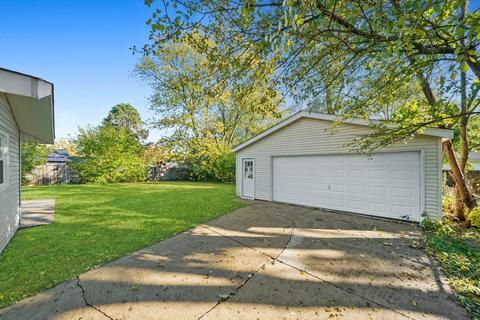 545 Olive St, Hoffman Estates, IL 60169 photo 33