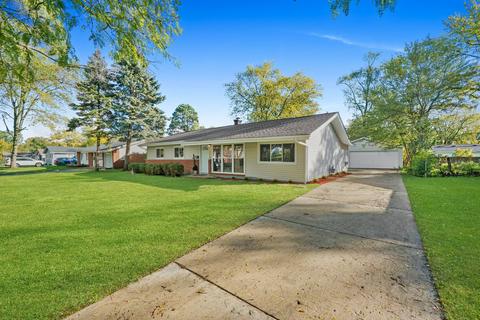 545 Olive St, Hoffman Estates, IL 60169 photo 1
