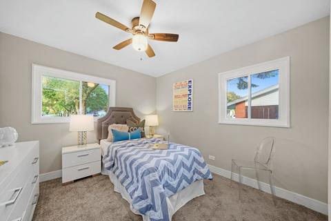 545 Olive St, Hoffman Estates, IL 60169 photo 24