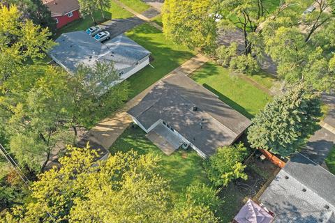 545 Olive St, Hoffman Estates, IL 60169 photo 41