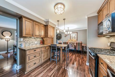 4465 Cove Ln, Hoffman Estates, IL 60192 photo 6