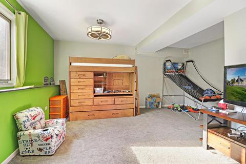2111 N Pebble Dr, Mchenry, IL 60051 photo 27