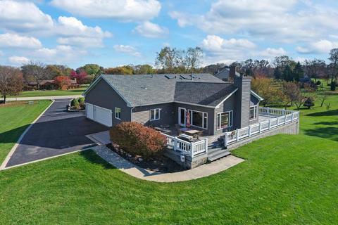 2111 N Pebble Dr, Mchenry, IL 60051 photo 36
