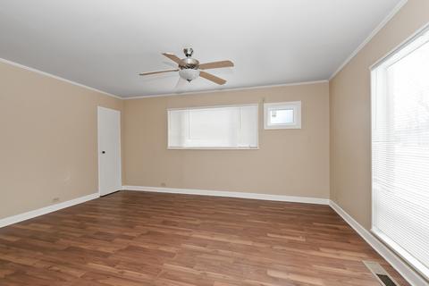 305 Windsor St, Park Forest, IL 60466 photo 4
