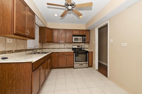305 Windsor St, Park Forest, IL 60466 photo 8