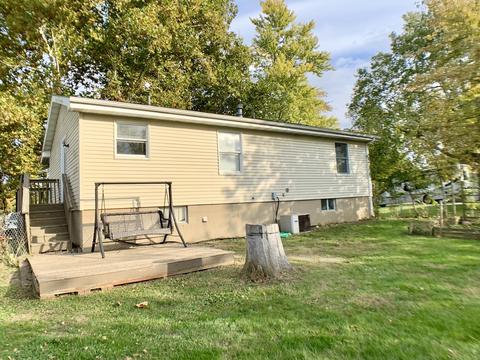 718 N Beech St, Forrest, IL 61741 photo 13