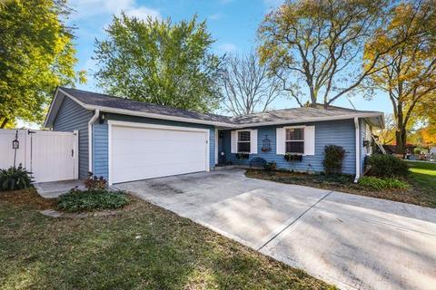 1095 Willow Ct, Aurora, IL 60504 photo 3