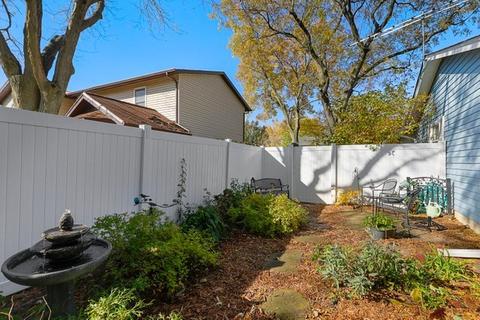 1095 Willow Ct, Aurora, IL 60504 photo 27