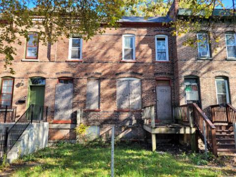 10751 S Champlain Ave, Chicago, IL 60628 photo 1