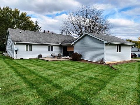 38 W154 Bowes Rd, Elgin, IL 60124 photo 2