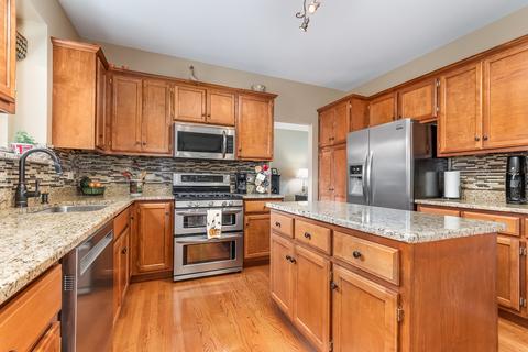 24217 Cabernet Ln, Plainfield, IL 60586 photo 6