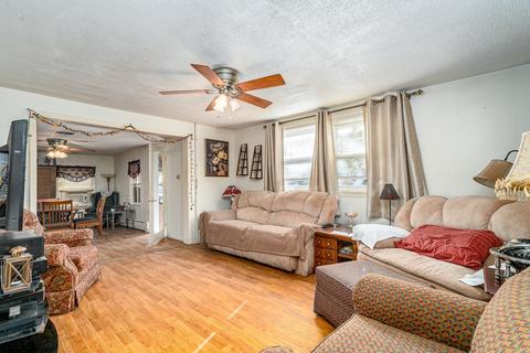 706 E Benton St, Morris, IL 60450 photo 6