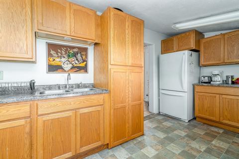 706 E Benton St, Morris, IL 60450 photo 8