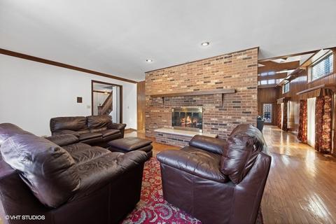 8633 Heather Dr, Burr Ridge, IL 60527 photo 7