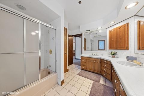 8633 Heather Dr, Burr Ridge, IL 60527 photo 22
