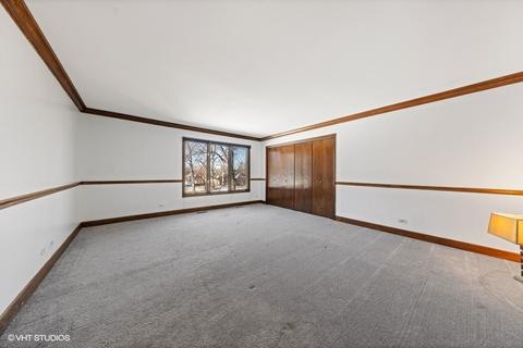 8633 Heather Dr, Burr Ridge, IL 60527 photo 23