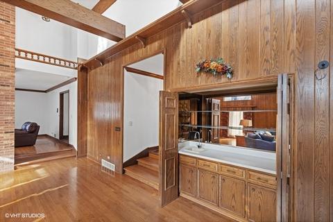 8633 Heather Dr, Burr Ridge, IL 60527 photo 10