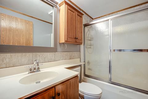 4307 N Dennis Blvd, Mchenry, IL 60051 photo 17
