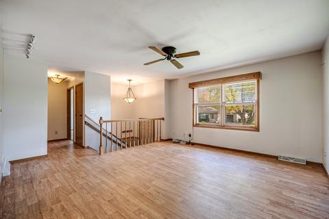 4307 N Dennis Blvd, Mchenry, IL 60051 photo 7