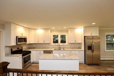 5 Chatham Cir, Kankakee, IL 60901 photo 4