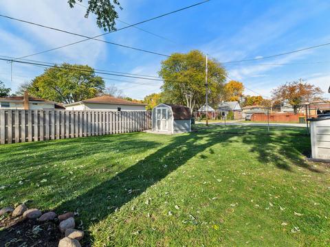 300 Rush St, Roselle, IL 60172 photo 19
