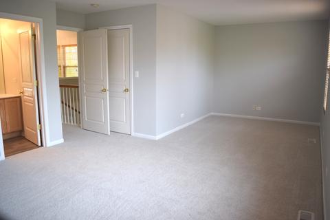 1001 Reserve Dr, Elgin, IL 60124 photo 8