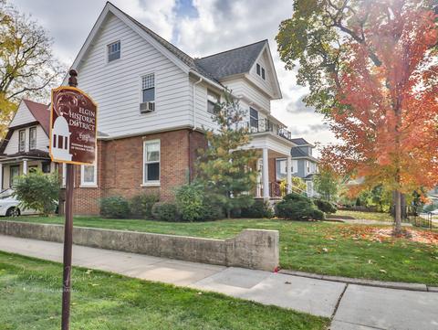 153 S Chapel St, Elgin, IL 60120 photo 2