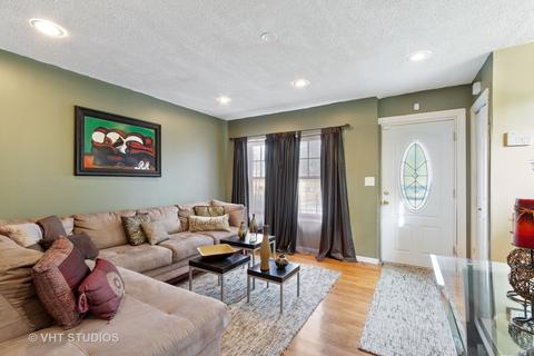 2055 E 93rd St, Chicago, IL 60617 photo 2
