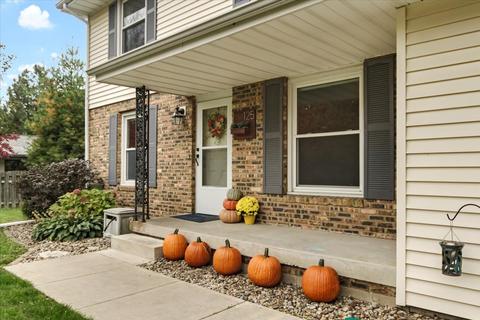 125 S Orr Dr, Normal, IL 61761 photo 2
