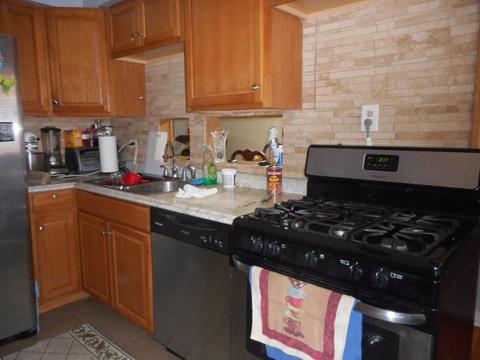 1458 Willow Ave, Des Plaines, IL 60016 photo 3