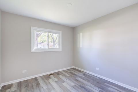 690 Morton St, Hoffman Estates, IL 60169 photo 13