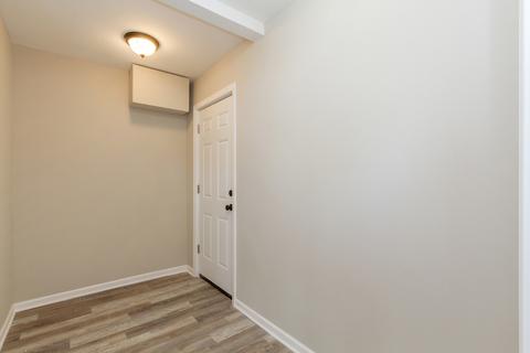690 Morton St, Hoffman Estates, IL 60169 photo 9