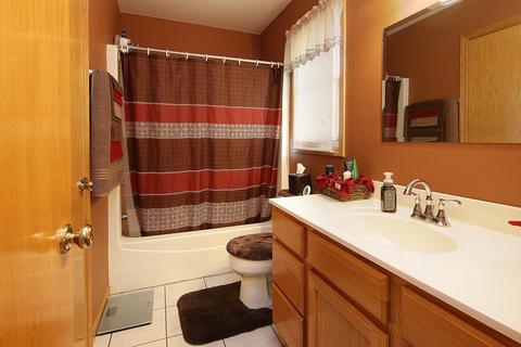 700 E Southmor Rd, Morris, IL 60450 photo 17